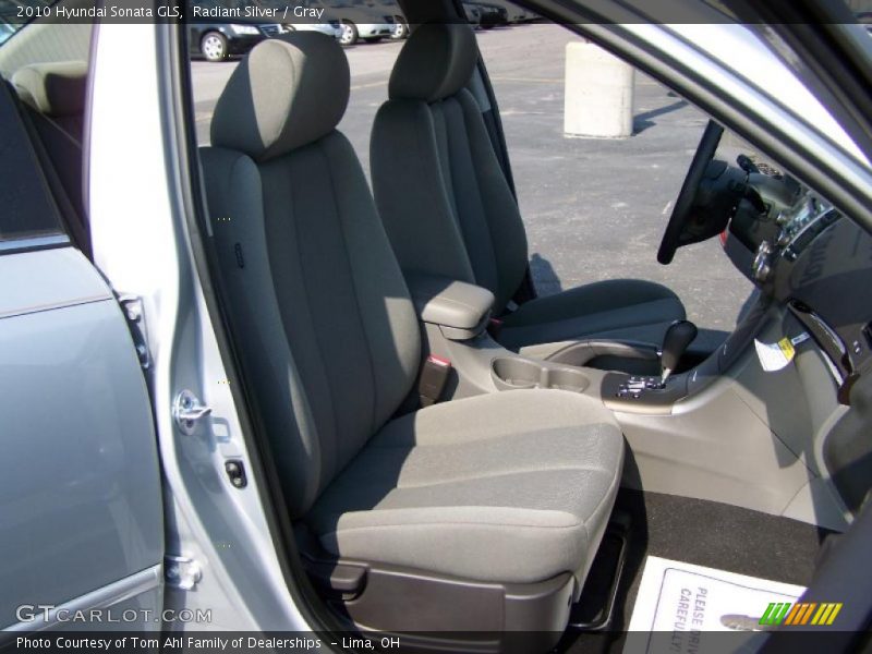 Radiant Silver / Gray 2010 Hyundai Sonata GLS