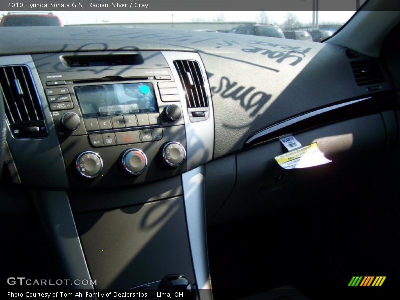 Radiant Silver / Gray 2010 Hyundai Sonata GLS