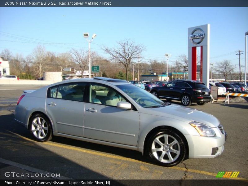 Radiant Silver Metallic / Frost 2008 Nissan Maxima 3.5 SE