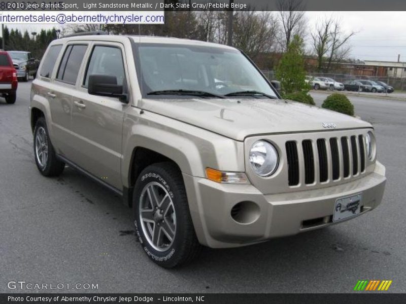 Light Sandstone Metallic / Dark Slate Gray/Pebble Beige 2010 Jeep Patriot Sport