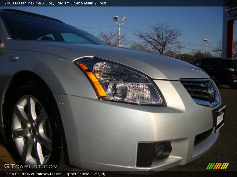 Radiant Silver Metallic / Frost 2008 Nissan Maxima 3.5 SE