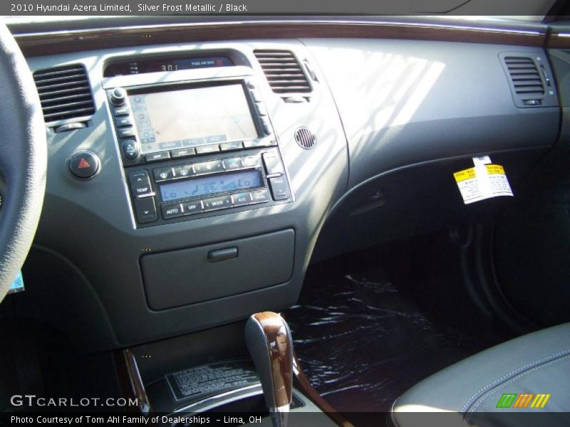 Silver Frost Metallic / Black 2010 Hyundai Azera Limited