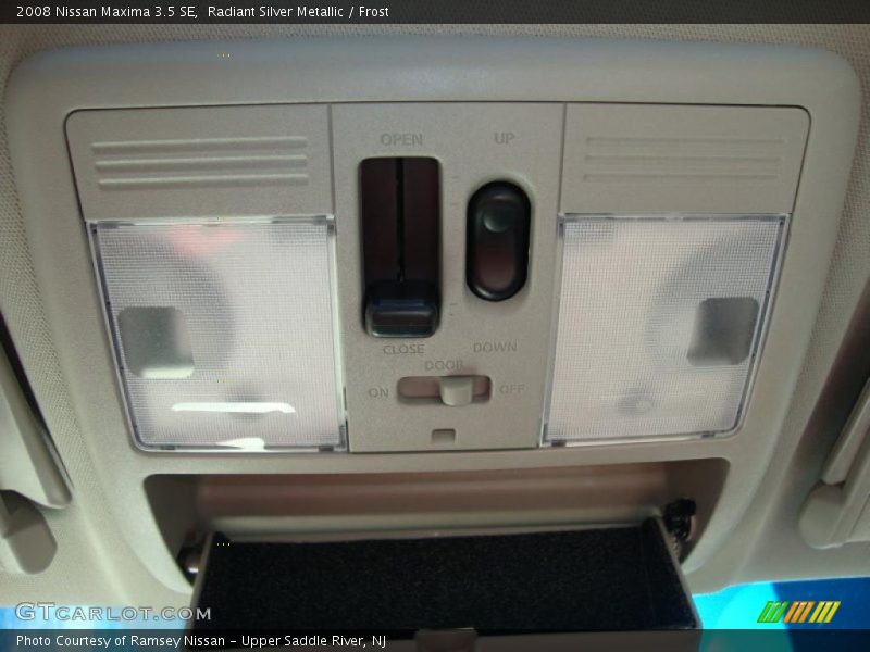 Radiant Silver Metallic / Frost 2008 Nissan Maxima 3.5 SE