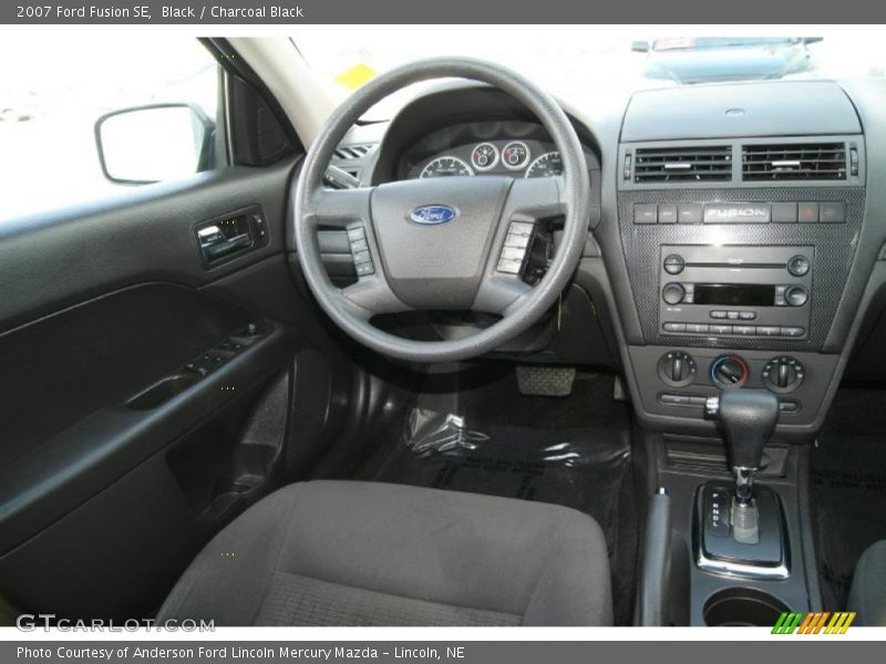 Black / Charcoal Black 2007 Ford Fusion SE
