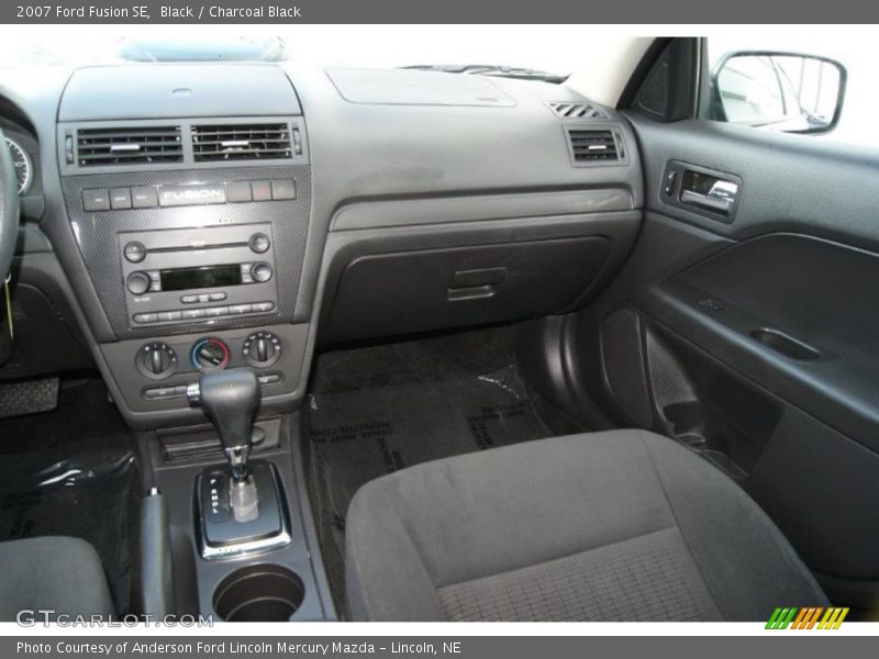 Black / Charcoal Black 2007 Ford Fusion SE