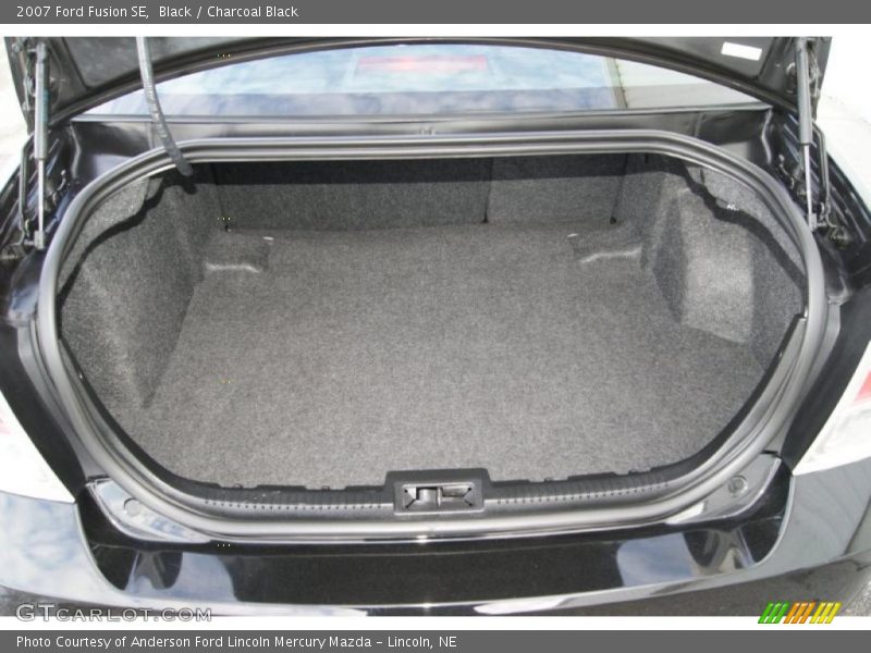 Black / Charcoal Black 2007 Ford Fusion SE