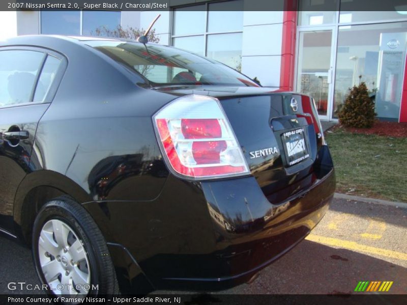Super Black / Charcoal/Steel 2007 Nissan Sentra 2.0