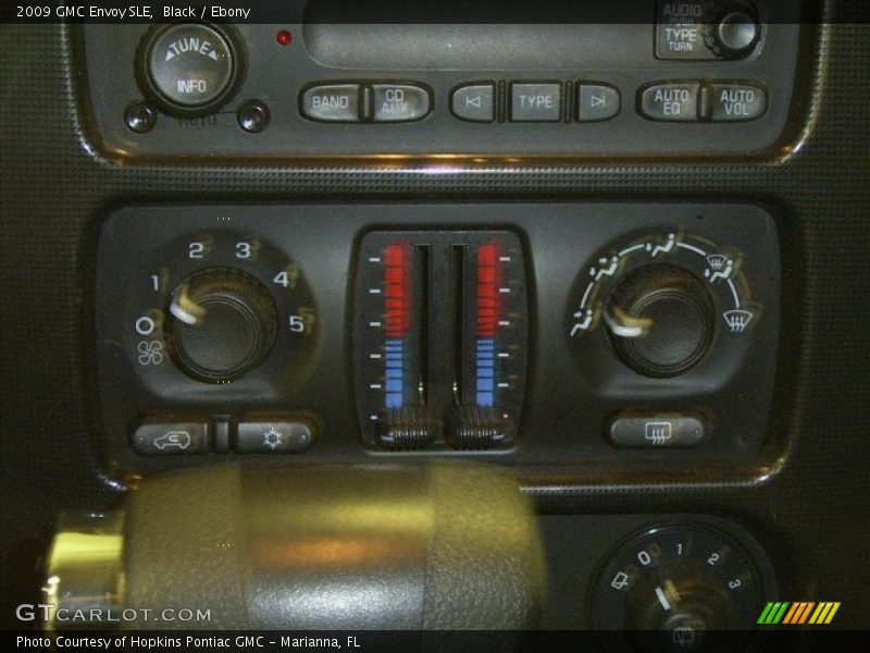 Black / Ebony 2009 GMC Envoy SLE
