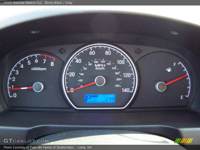 Ebony Black / Gray 2010 Hyundai Elantra GLS