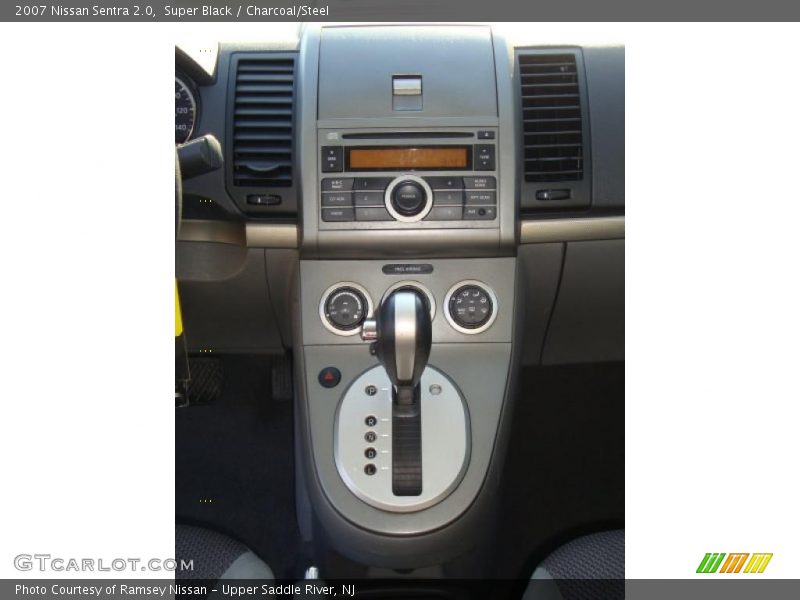 Super Black / Charcoal/Steel 2007 Nissan Sentra 2.0