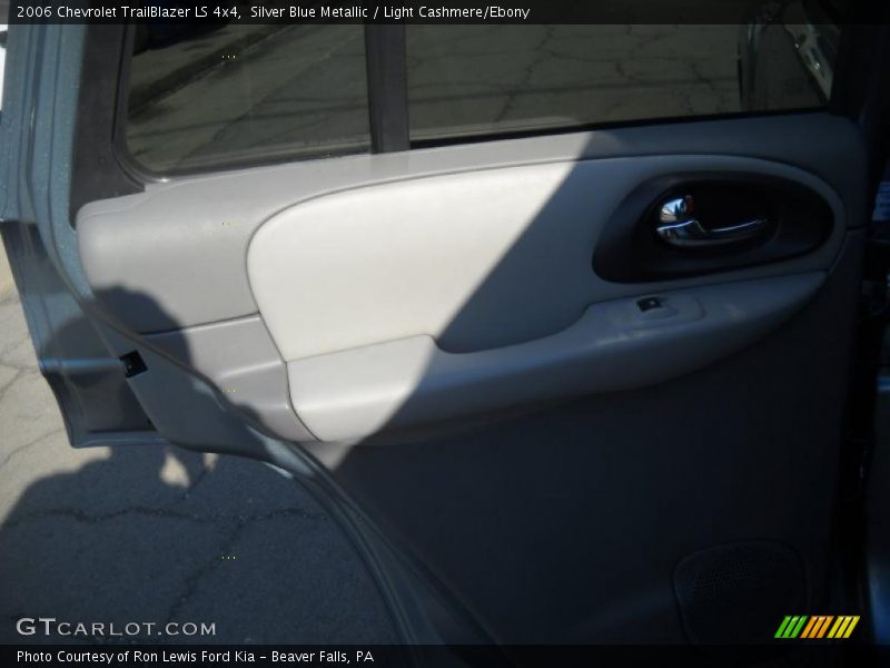 Silver Blue Metallic / Light Cashmere/Ebony 2006 Chevrolet TrailBlazer LS 4x4