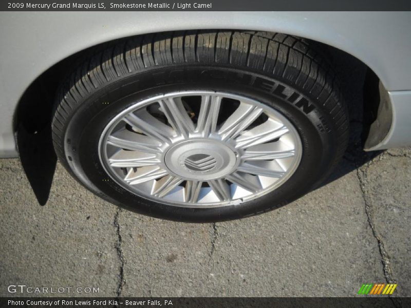 Smokestone Metallic / Light Camel 2009 Mercury Grand Marquis LS