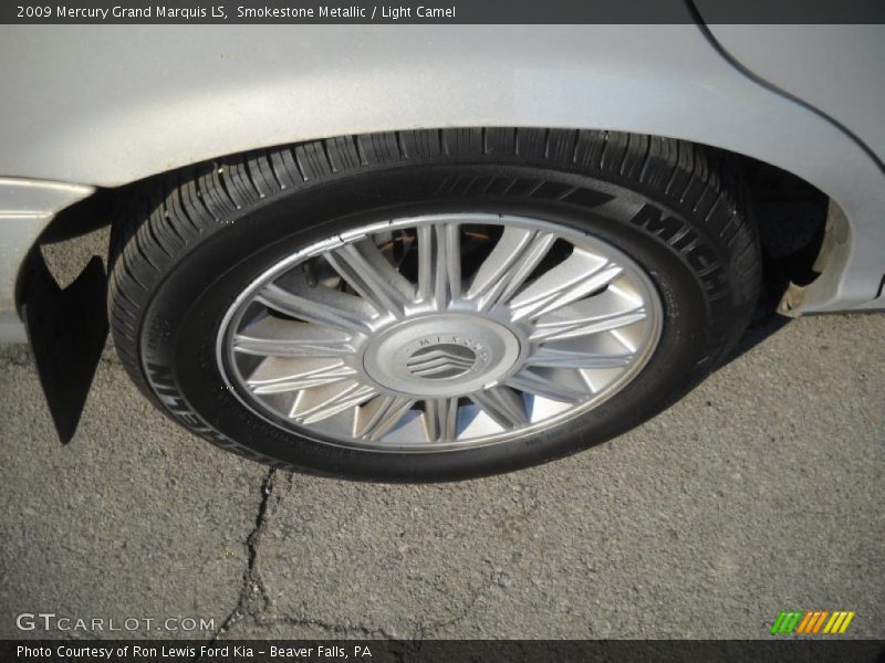 Smokestone Metallic / Light Camel 2009 Mercury Grand Marquis LS