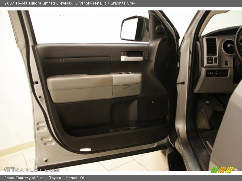 Silver Sky Metallic / Graphite Gray 2007 Toyota Tundra Limited CrewMax
