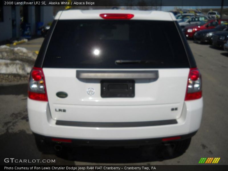 Alaska White / Alpaca Beige 2008 Land Rover LR2 SE