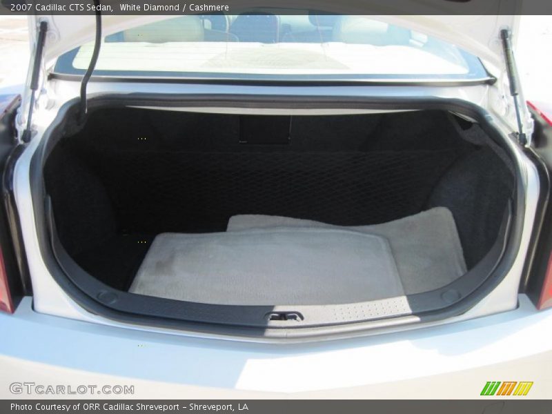 White Diamond / Cashmere 2007 Cadillac CTS Sedan