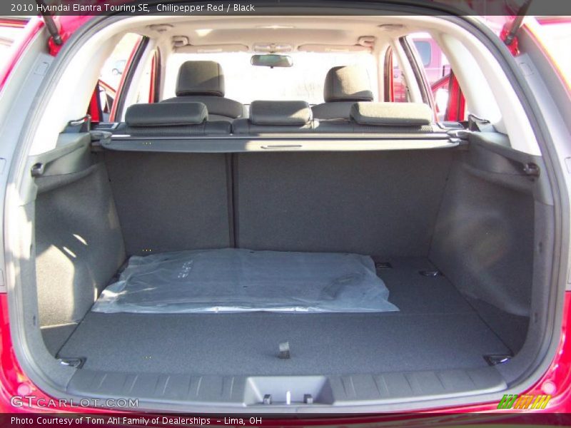 Chilipepper Red / Black 2010 Hyundai Elantra Touring SE