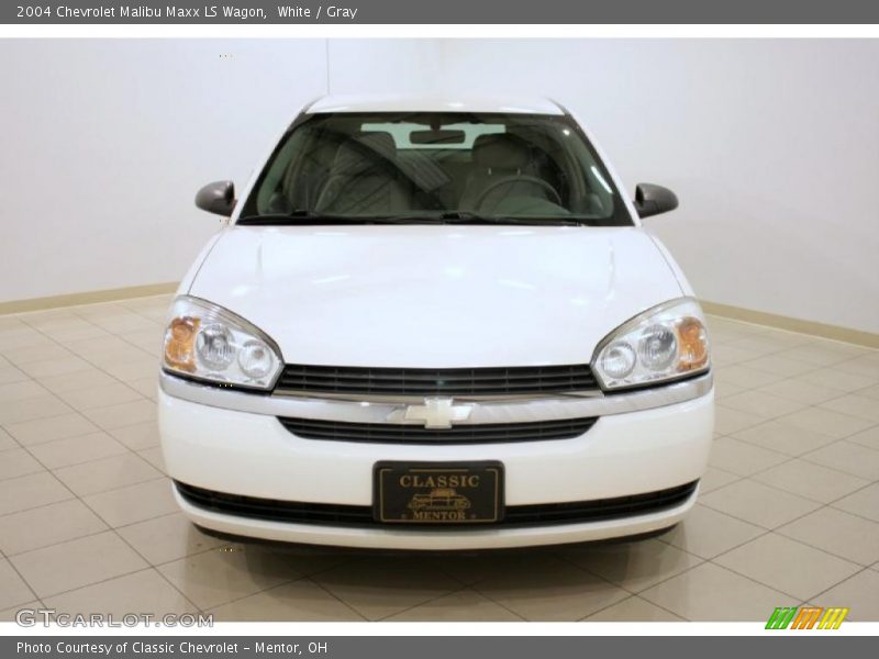 White / Gray 2004 Chevrolet Malibu Maxx LS Wagon