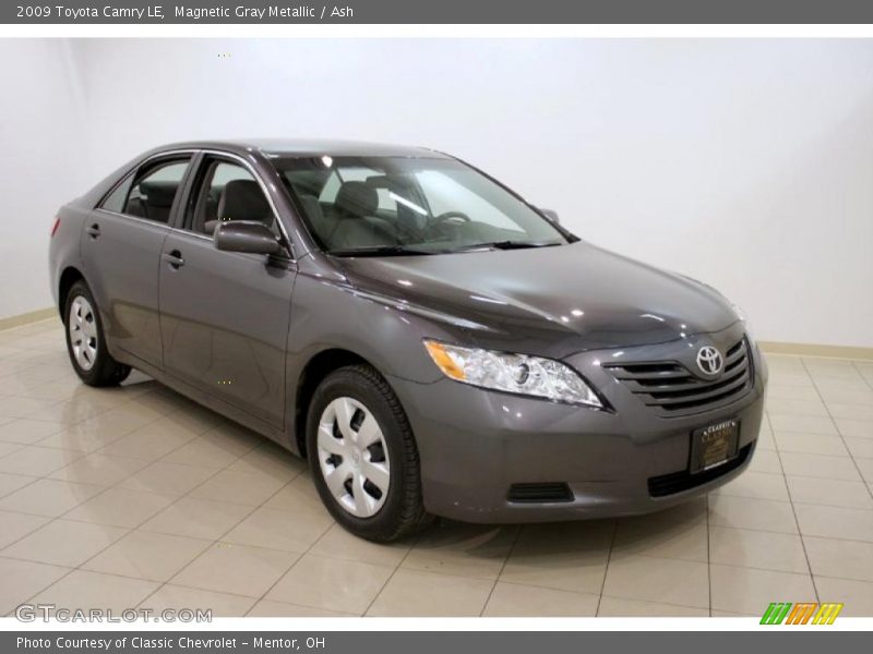 Magnetic Gray Metallic / Ash 2009 Toyota Camry LE