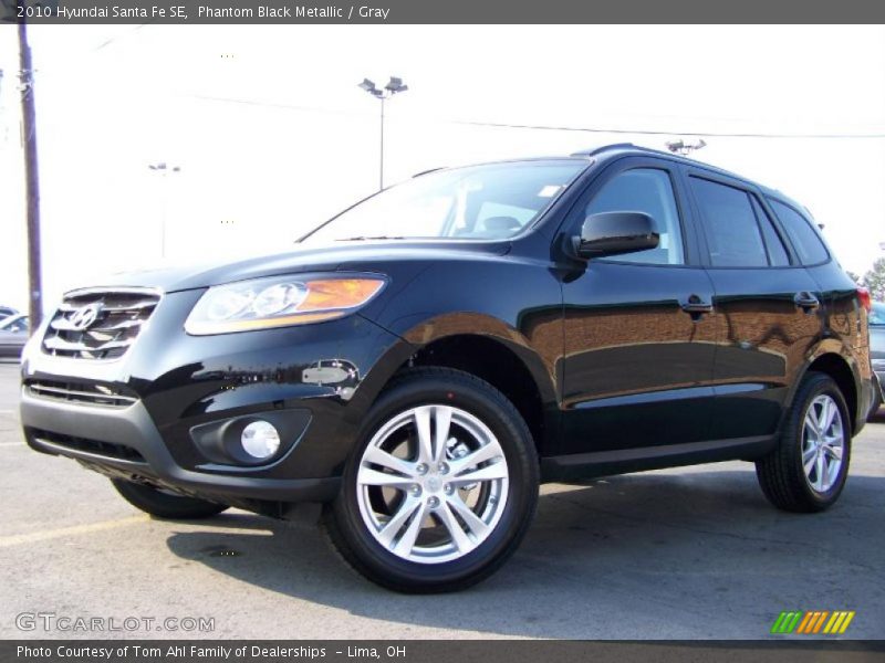 Phantom Black Metallic / Gray 2010 Hyundai Santa Fe SE