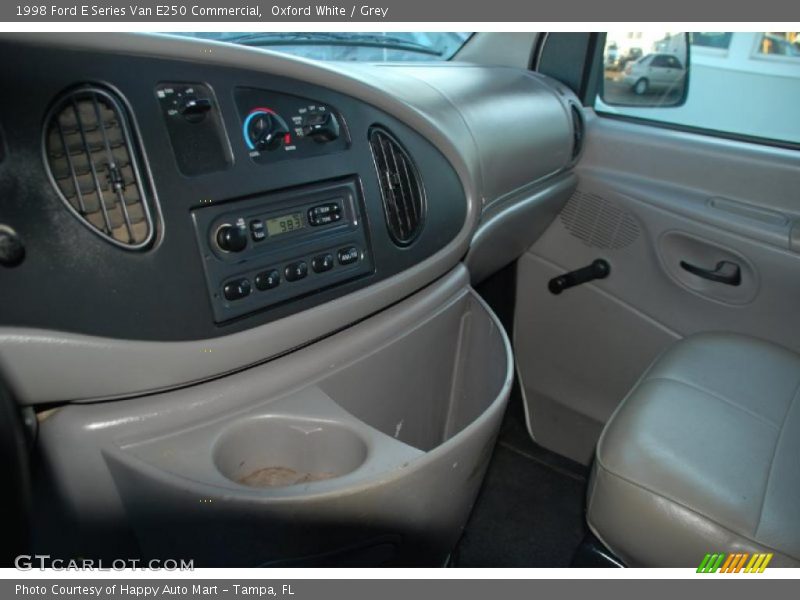 Oxford White / Grey 1998 Ford E Series Van E250 Commercial