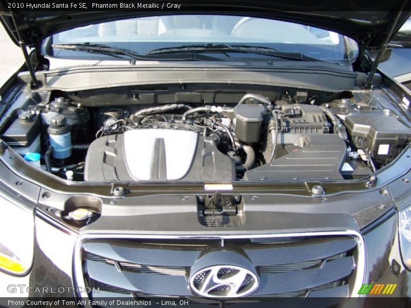 Phantom Black Metallic / Gray 2010 Hyundai Santa Fe SE
