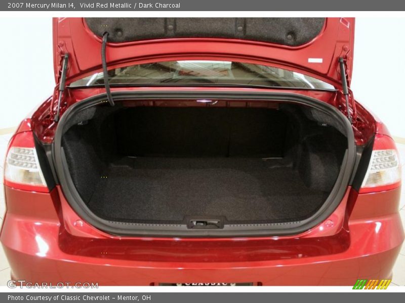 Vivid Red Metallic / Dark Charcoal 2007 Mercury Milan I4