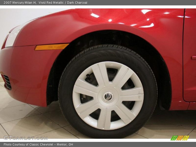 Vivid Red Metallic / Dark Charcoal 2007 Mercury Milan I4