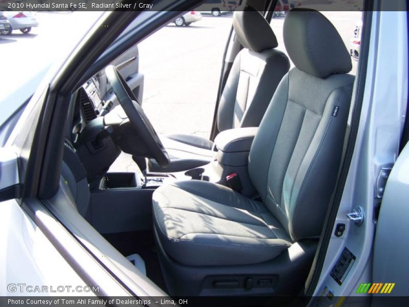 Radiant Silver / Gray 2010 Hyundai Santa Fe SE