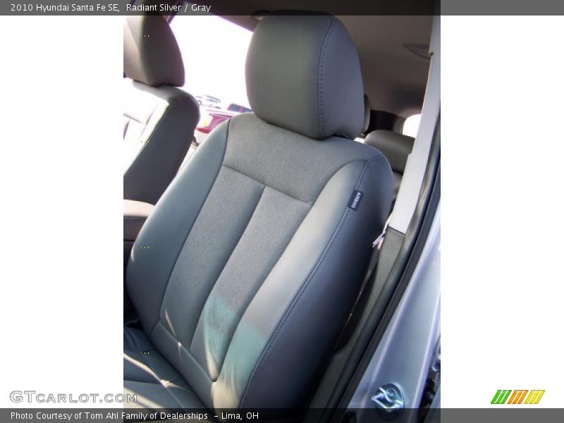 Radiant Silver / Gray 2010 Hyundai Santa Fe SE