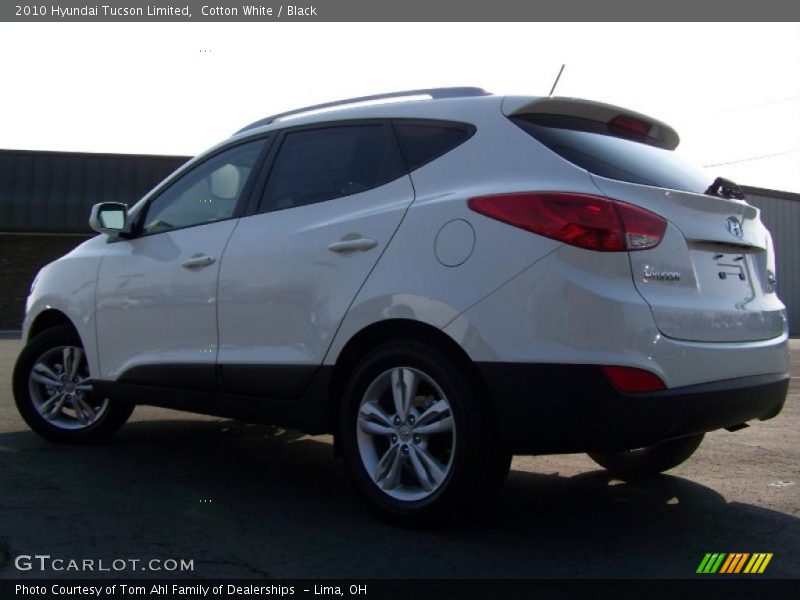 Cotton White / Black 2010 Hyundai Tucson Limited