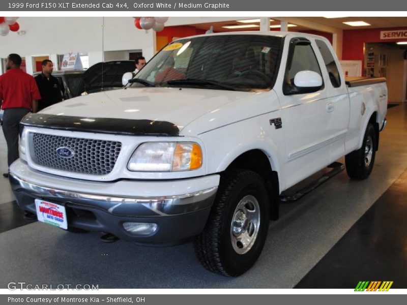 Oxford White / Medium Graphite 1999 Ford F150 XLT Extended Cab 4x4