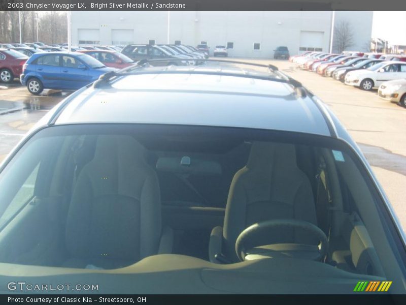 Bright Silver Metallic / Sandstone 2003 Chrysler Voyager LX