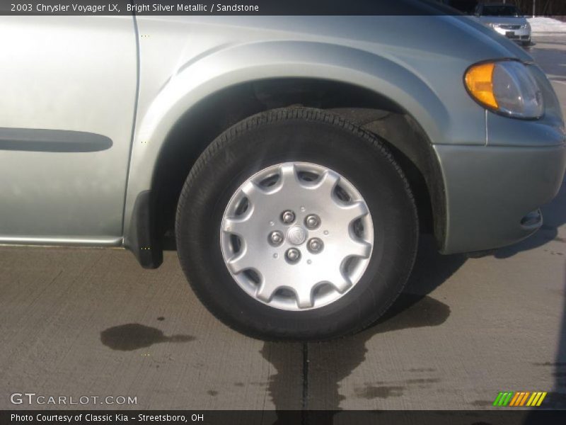 Bright Silver Metallic / Sandstone 2003 Chrysler Voyager LX