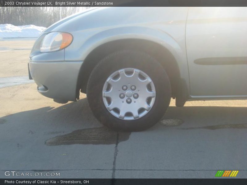 Bright Silver Metallic / Sandstone 2003 Chrysler Voyager LX