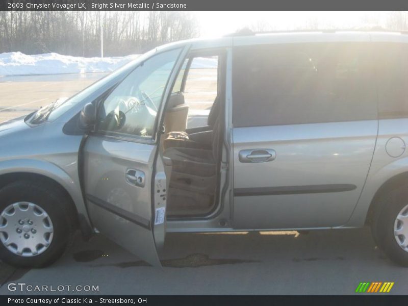 Bright Silver Metallic / Sandstone 2003 Chrysler Voyager LX