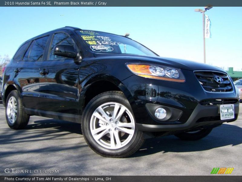 Phantom Black Metallic / Gray 2010 Hyundai Santa Fe SE