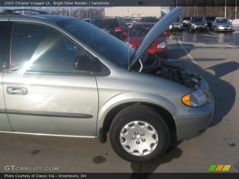 Bright Silver Metallic / Sandstone 2003 Chrysler Voyager LX