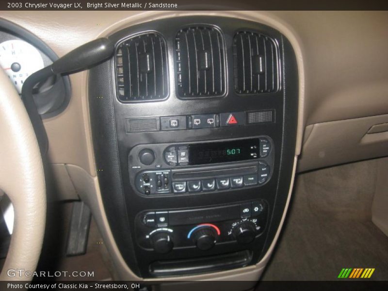 Bright Silver Metallic / Sandstone 2003 Chrysler Voyager LX