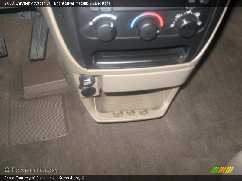 Bright Silver Metallic / Sandstone 2003 Chrysler Voyager LX