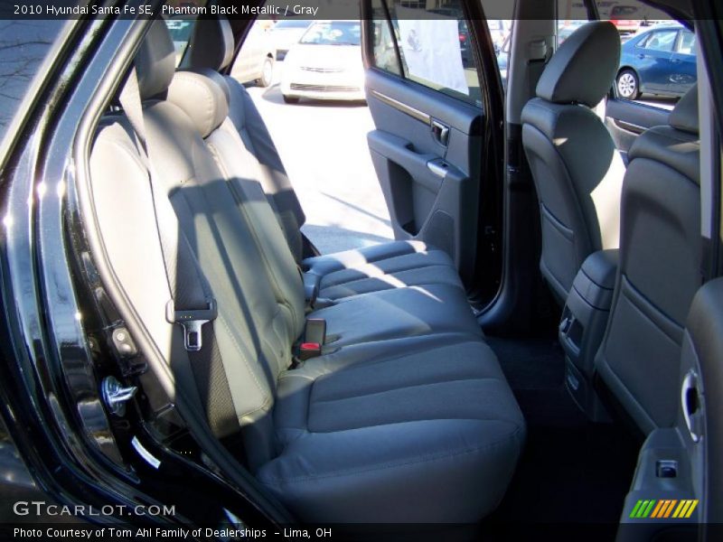 Phantom Black Metallic / Gray 2010 Hyundai Santa Fe SE
