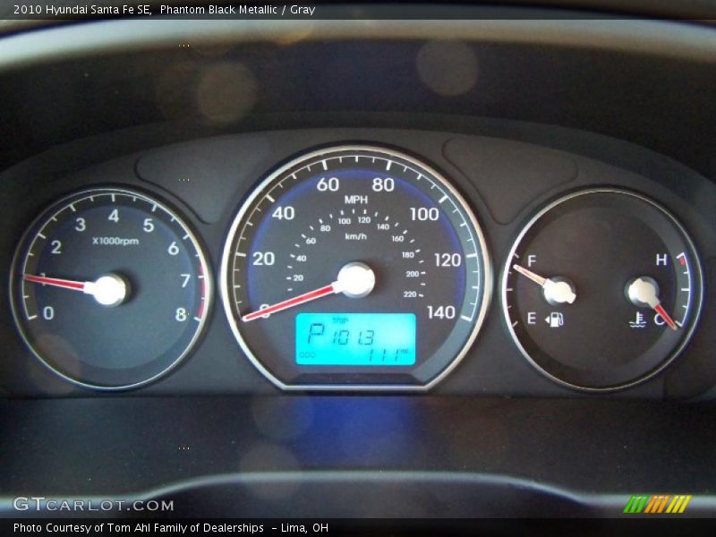 Phantom Black Metallic / Gray 2010 Hyundai Santa Fe SE