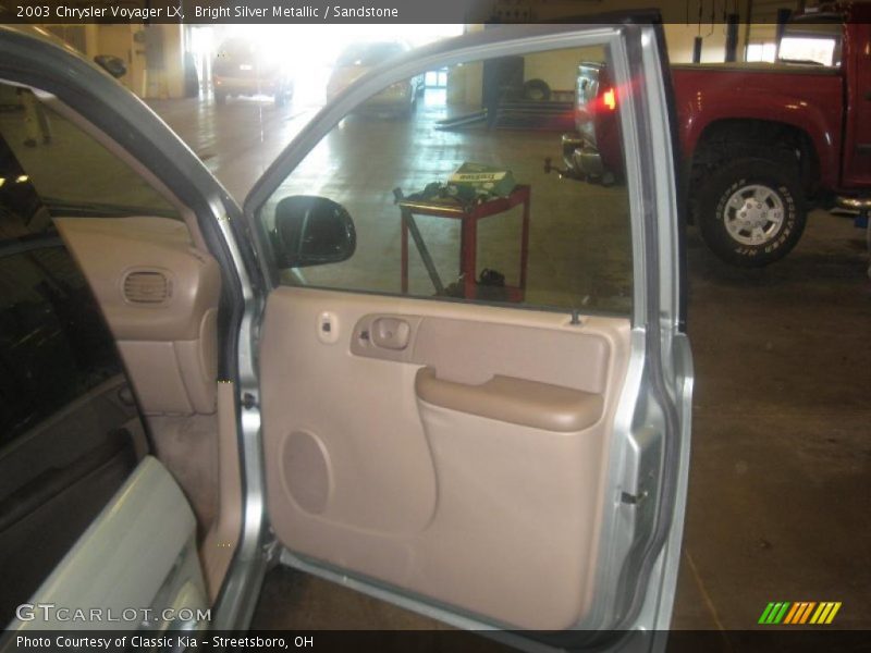 Bright Silver Metallic / Sandstone 2003 Chrysler Voyager LX
