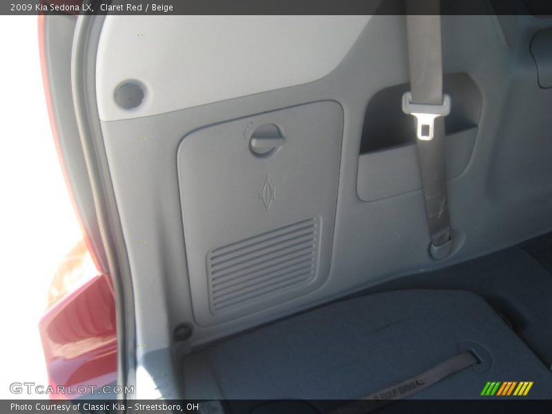 Claret Red / Beige 2009 Kia Sedona LX