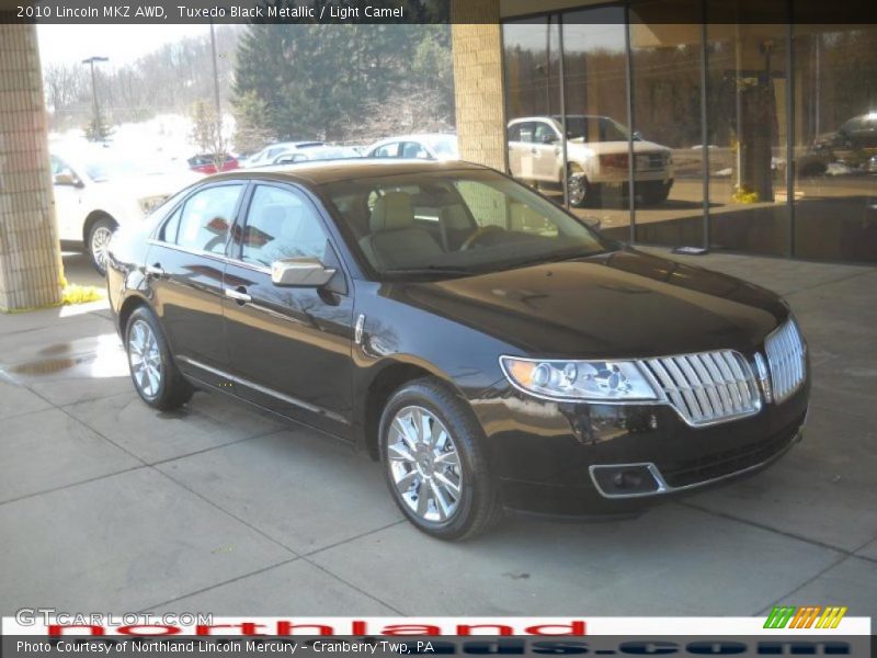 Tuxedo Black Metallic / Light Camel 2010 Lincoln MKZ AWD