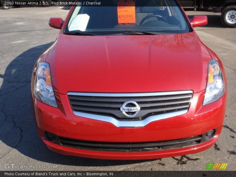 Red Brick Metallic / Charcoal 2009 Nissan Altima 2.5 S