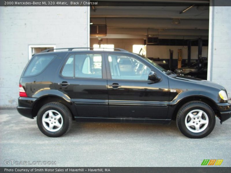 Black / Charcoal 2000 Mercedes-Benz ML 320 4Matic