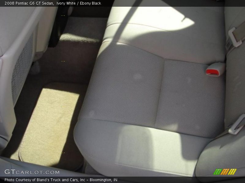 Ivory White / Ebony Black 2008 Pontiac G6 GT Sedan