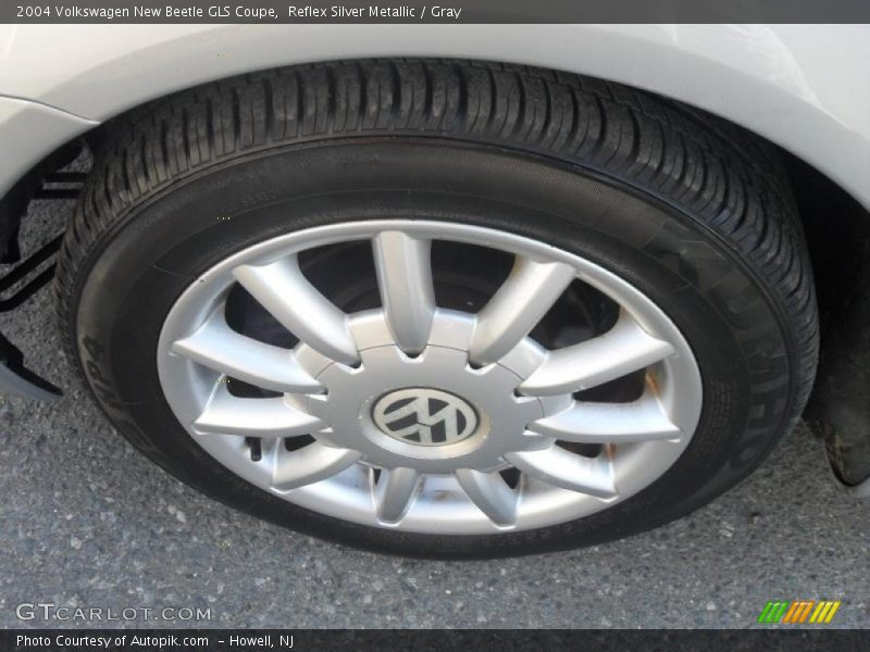 Reflex Silver Metallic / Gray 2004 Volkswagen New Beetle GLS Coupe