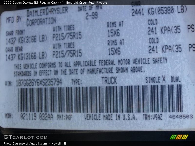 1999 Dakota SLT Regular Cab 4x4 Emerald Green Pearl Color Code PGF